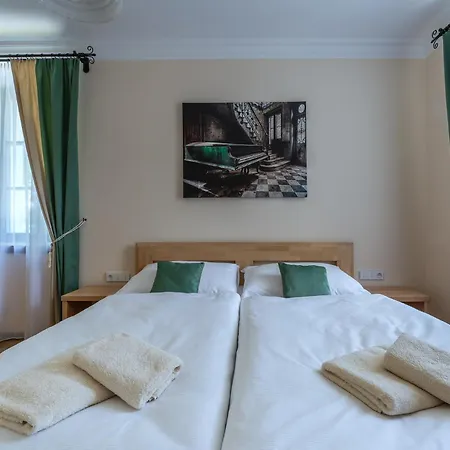 Pod Krasnou Horou Guest house Benesov nad Cernou